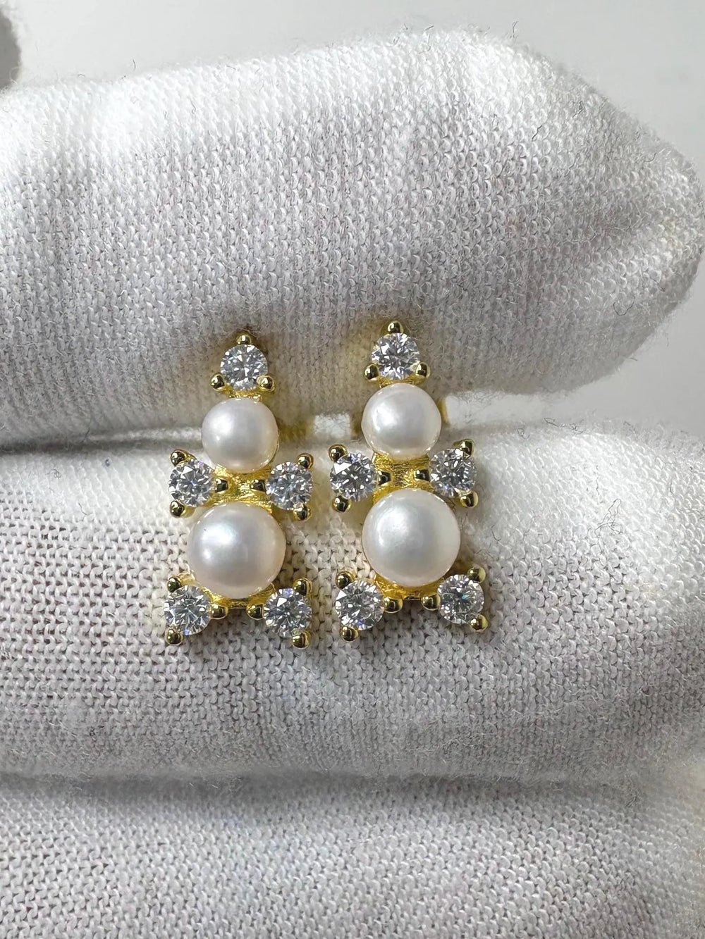 18k Solid Gold Natural Double Bread shaped Round Freshwater Pearl Earrings with Moissanite Stones