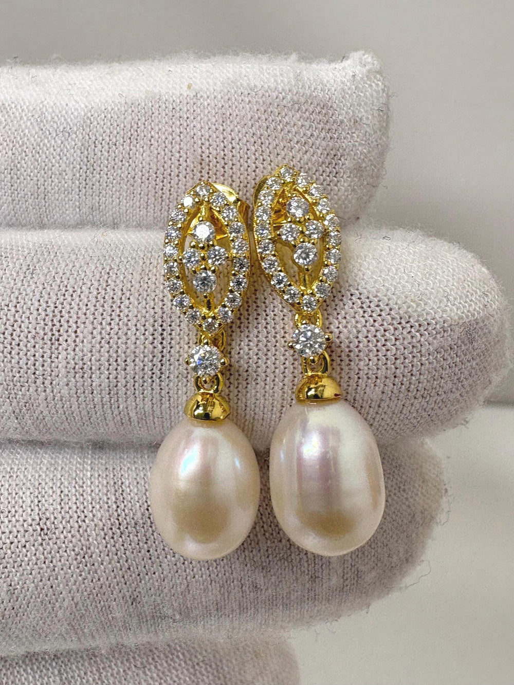 18k Solid Gold Natural Freshwater Pearl Drop Earrings with Moissanite Stones