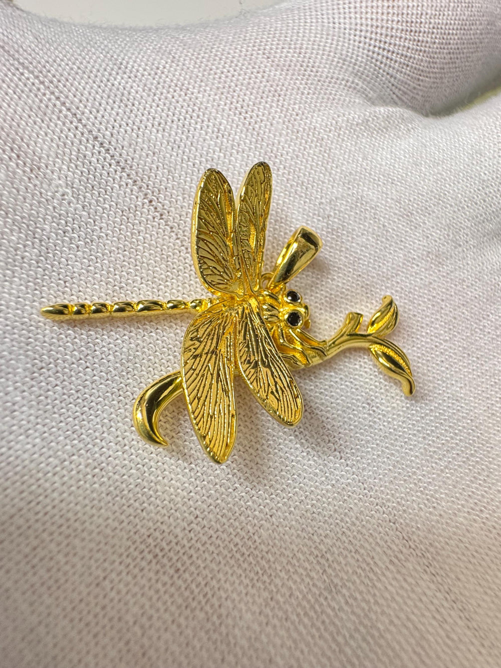 18k solid gold dragonfly pendant